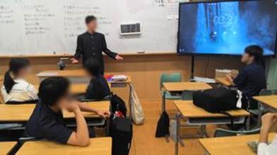 会議室でパソコンを使っている男性

AI 生成コンテンツは誤りを含む可能性があります。