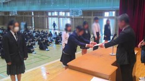 人, 建物, スポーツ, スポーツゲーム が含まれている画像

AI 生成コンテンツは誤りを含む可能性があります。