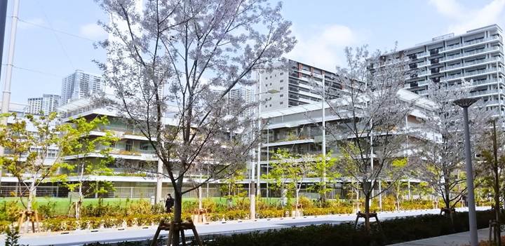 屋外, 建物, ストリート, 雪 が含まれている画像

AI 生成コンテンツは誤りを含む可能性があります。