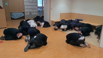 ee379e73-ea16-41df-96bd-c9929d7b9930