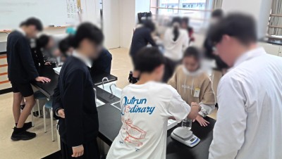 7de94053-c9c9-42e0-bcab-cc88d301631b